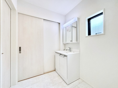 ���ʑ�E���ʏ� �傫�����₷���O�ʋ��Ő�����������ʑ�́A�g�����Ȃ݃`�F�b�N�┧�̂������ɂ������߂ł��B 