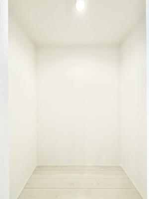 ���[ ��e�ʂ̎��[�͂��������I��^�p���g���[�ŃL�b�`��������X�b�L���I