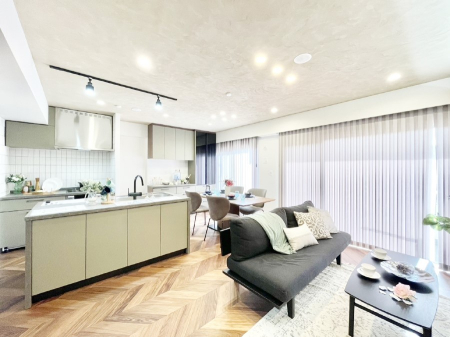 ���r���O �傫�ȑ����炽���Ղ�̗z���ƕ����������郊�r���O