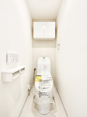 �g�C�� �g�C���͐������̂��锒����Ƃ��������������ԂɁI