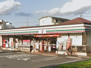 ���ӊ� �R���r�j 300m �Z�u��-�C���u�� ����˒˂S���ړX