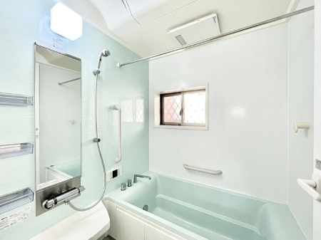 ���� ����̔�������Ă���閾�邢�������̂���o�X���[��