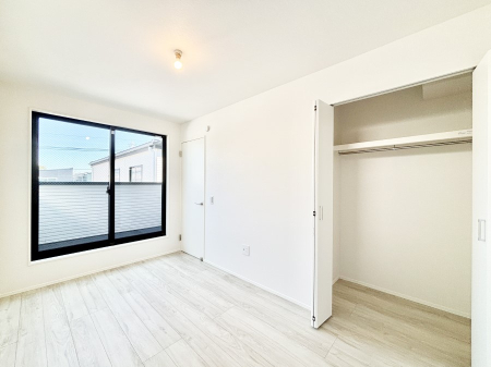 ���̑����� �o���R�j�[���J�������v���X���Ă����m��