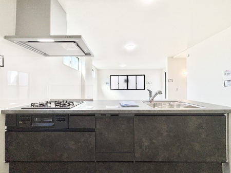 �L�b�`�� �������������I�ɁA�y�����I�V�X�e���L�b�`��