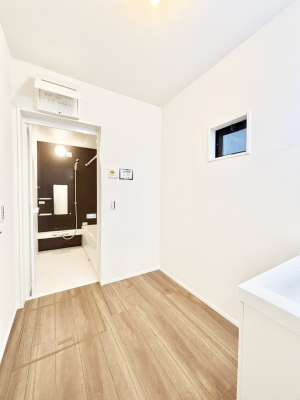 ���̑� �L�X�Ƃ�Ƃ�̂��郉���h���[�X�y�[�X