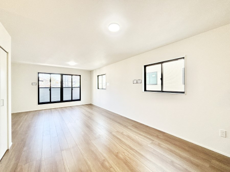 ���r���O �傫�ȑ����炽���Ղ�̗z���ƕ����������郊�r���O