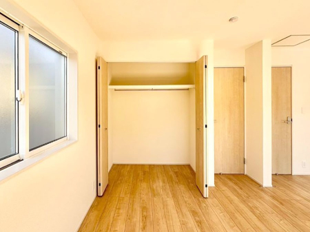 ���[ �����Ղ�̎��[�X�y�[�X�ŉ��K�ɕ�点���� 