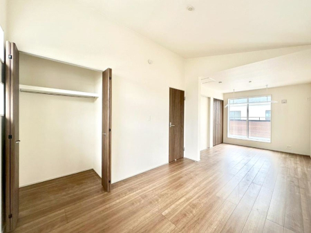 ���[ �����Ղ�̎��[�X�y�[�X�ŉ��K�ɕ�点���� 