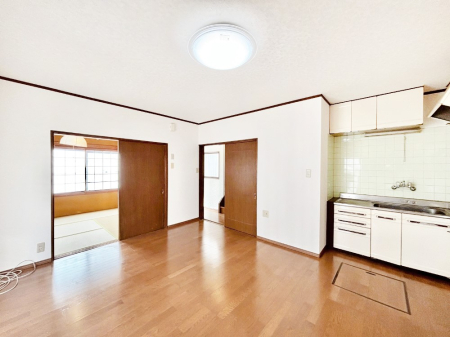 ���r���O �Z�ޕ��̌��������o�����A�C���e���A���l����̂��y���݂ȃ��r���O�ł��I