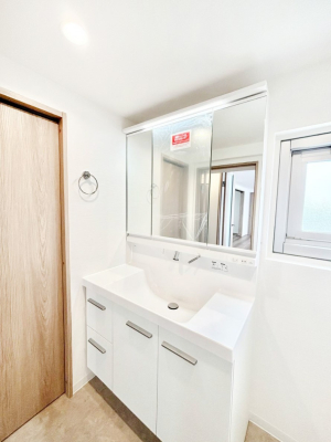 ���ʑ�E���ʏ� �O�ʋ��L���r�l�b�g�E�V�����[�t�����ʉ��ϑ�ŖZ�������̐g�x�x���X���[�Y�ɁI