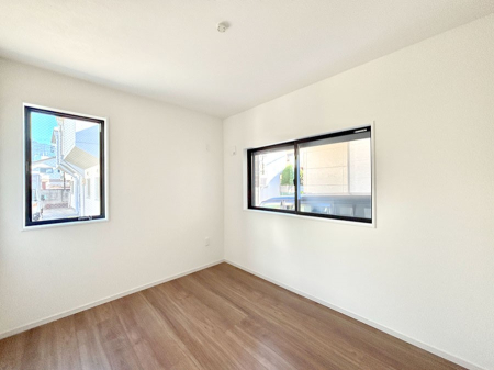 �q������ �Q�ʍ̌��Ŗ��邳�����ʂ��ǍD�I