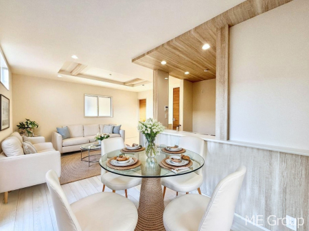 ���r���O �Ƒ��̘a�₩�ȉ�b���������Ă������B�J�����̂��郊�r���O�ł��B���Ƌ��CG�ł�  