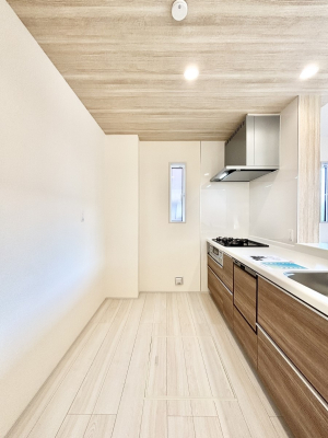 �L�b�`�� �|�b�v�A�b�v�V�䂪�f�G�ȃL�b�`���I��������̂ō̌����Ƃꊷ�C�ɂ��𗧂��܂��B