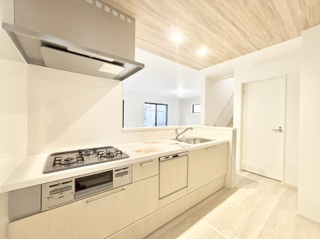 �L�b�`�� �����g���L�b�`��������A�g���₷�����������̂��₷���ɂ������܂����B 