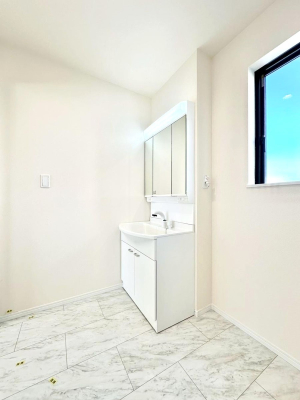 ���ʑ�E���ʏ� ���邢���ʏ��͖����̐g�x�x���y�����ł����Ⴂ�����ł��B