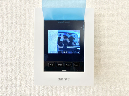 ���̑����� TV���j�^�[�t�C���^�[�t�H�����t���Ă��ăZ�L�����e�B�[��  