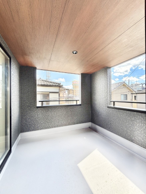 �o���R�j�[ �C���i�[�o���R�j�[�Ȃ̂ŋ}�ȉJ�ɂ����S�ł�!  