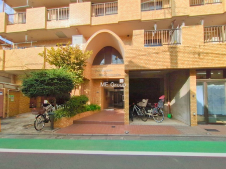 �G���g�����X -