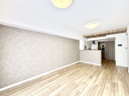 ���r���O ���Ƒ��̓��₩�Șb�����ŕ�܂�閾�邢���r���O  