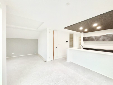 ���̑����� �A�N�Z���g�N���X����������LDK�B�Ƒ��ł̂�т肭�낰��L�X�X�y�[�X�B