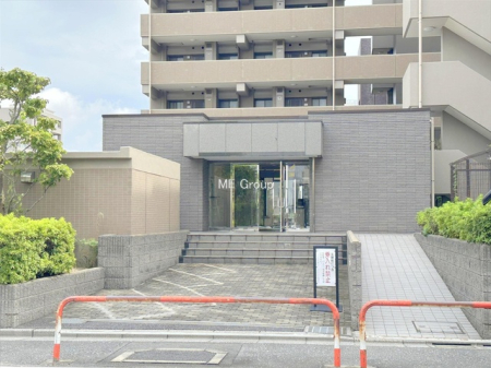 �G���g�����X -