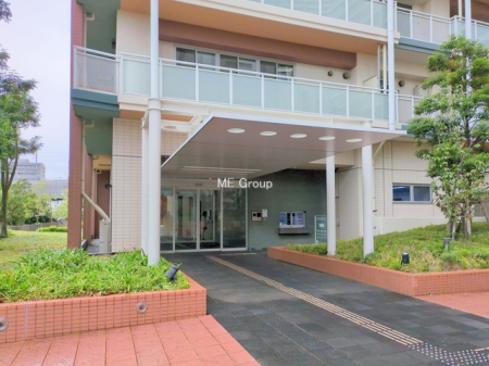 �G���g�����X -