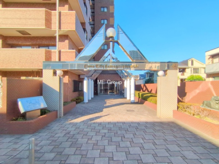 �G���g�����X -