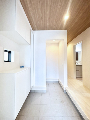 ���� �V���[�Y�C���N���[�N�t���̌��ցB�Ƒ��S���̌C��J��Ȃǂ���������[�ł��܂��B