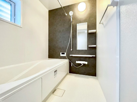 ���� ����̔�����₷��؂ȃo�X�^�C���B�������Ƃ����C���y����Ŕ����Ƃ肽���ł��ˁI  