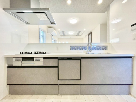 �L�b�`�� �������������I�ɁA�y�����I�V�X�e���L�b�`��  