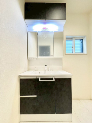 ���ʑ�E���ʏ� �傫�����₷���O�ʋ��Ő�����������ʑ�́A�g�����Ȃ݃`�F�b�N�┧�̂������ɂ������߂ł��B 