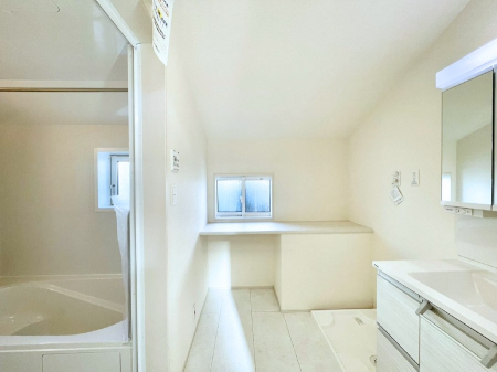 ���̑� �L�X�Ƃ�Ƃ�̂��郉���h���[�X�y�[�X�B    