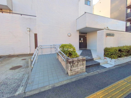 �G���g�����X -