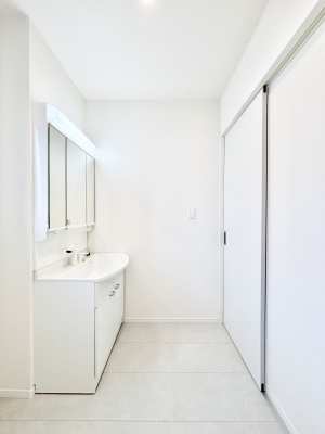 ���ʑ�E���ʏ� �O�ʋ��L���r�l�b�g�E�V�����[�t�����ʉ��ϑ�ŖZ�������̐g�x�x���X���[�Y�ɁI