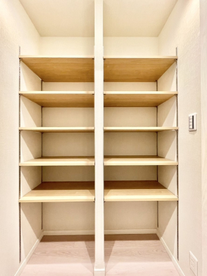 ���[ �L�����[�B�|���p�����p�i�̃X�g�b�N�Ȃǂ�����������[�B