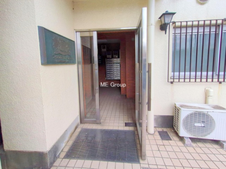 �G���g�����X -