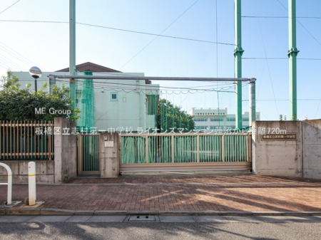 ���ӊ� ���w�Z 720m ���旧�u����ꒆ�w�Z