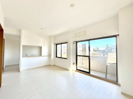 ���r���O ���Ƒ��̓��₩�Șb�����ŕ�܂�閾�邢���r���O  