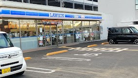 ���ӊ� �R���r�j 700m ���[�\�� �a���V�q�ܒ��ړX