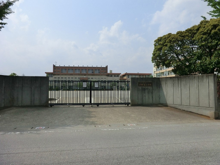 ���ӊ� ���w�Z 450m ����s���V���쏬�w�Z