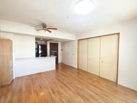 ���r���O �Ƒ������R�ƏW�܂�e���̃X�y�[�X�ɂȂ肻����CG���H��  