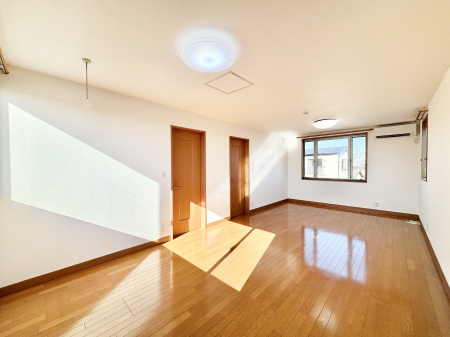 ���̑����� �����͂Q�����ɂ��邱�Ƃ��ł��܂��ˁB���N���ɂȂ����疲�̌��Ƀ`�F���W�I