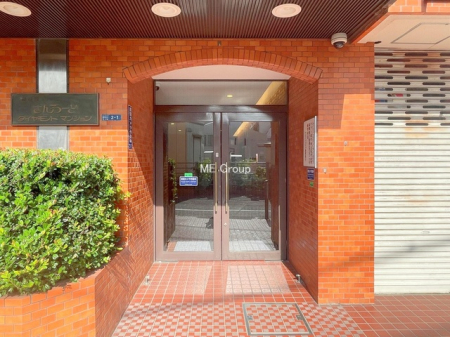 �G���g�����X -