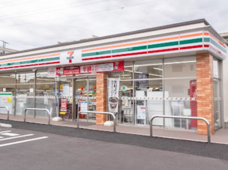 ���ӊ� �R���r�j 500m �Z�u��-�C���u�� ����ێR�Q���ړX