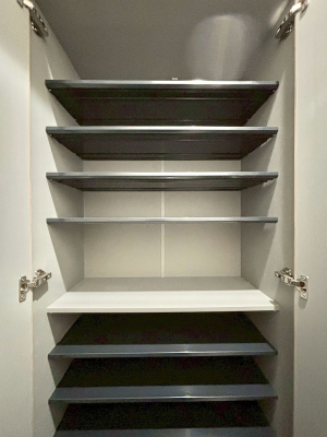 ���̑����� �����Ղ���[�ł���V���[�Y�{�b�N�X�ŉƑ��S���̌C���A���ւ�������B  