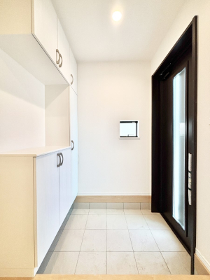 ���� ����I�𗘗p���āA���z�������������q�l�������ĂȂ��ł��܂��B