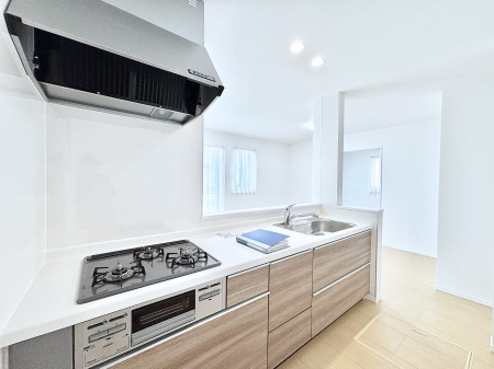 �L�b�`�� �������������I�ɁA�y�����I�V�X�e���L�b�`��  