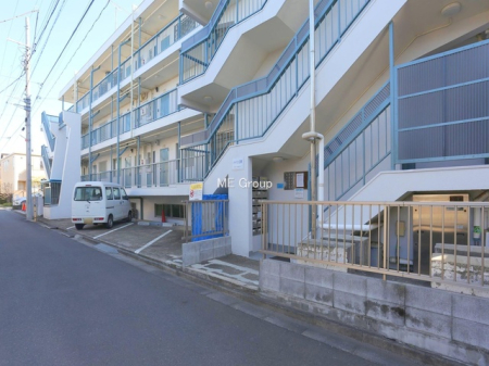 �G���g�����X -