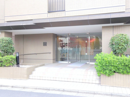 �G���g�����X -