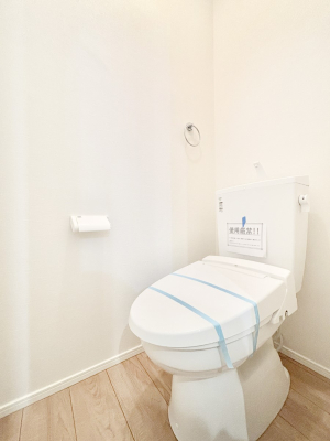 �g�C�� �g�C���͈��S�̂Q�ӏ��I���̃o�^�o�^������S�ł��B 